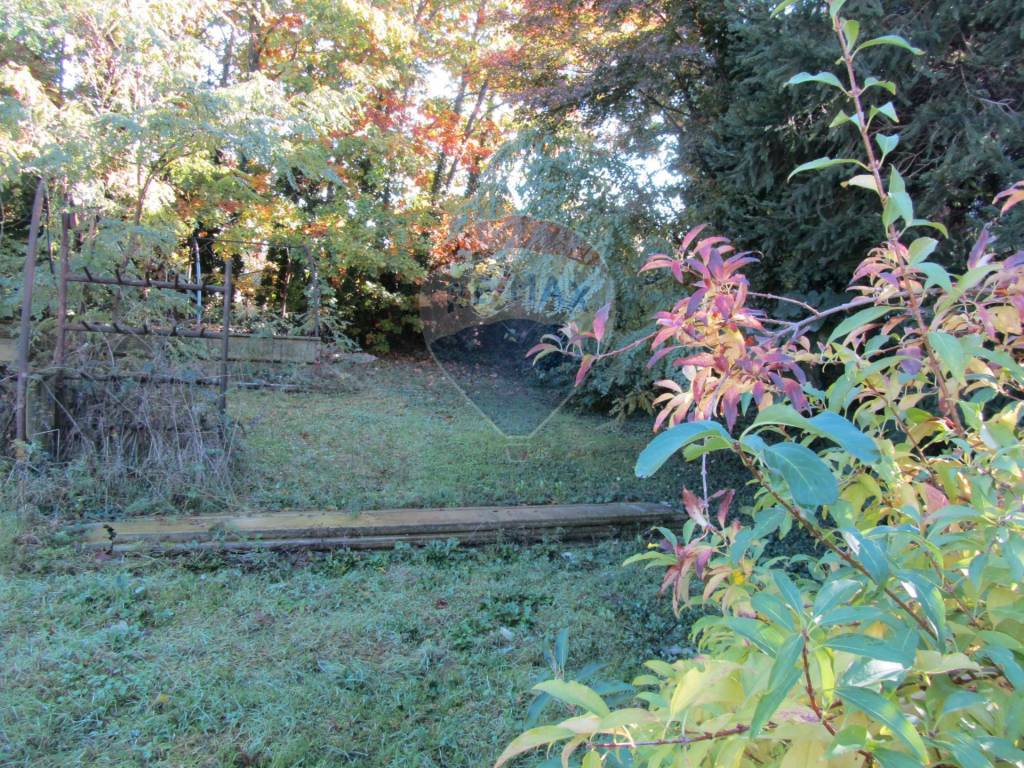Terreno a Busto arsizio in VIA DELLE LUCCIOLE, 13 - Foto 2