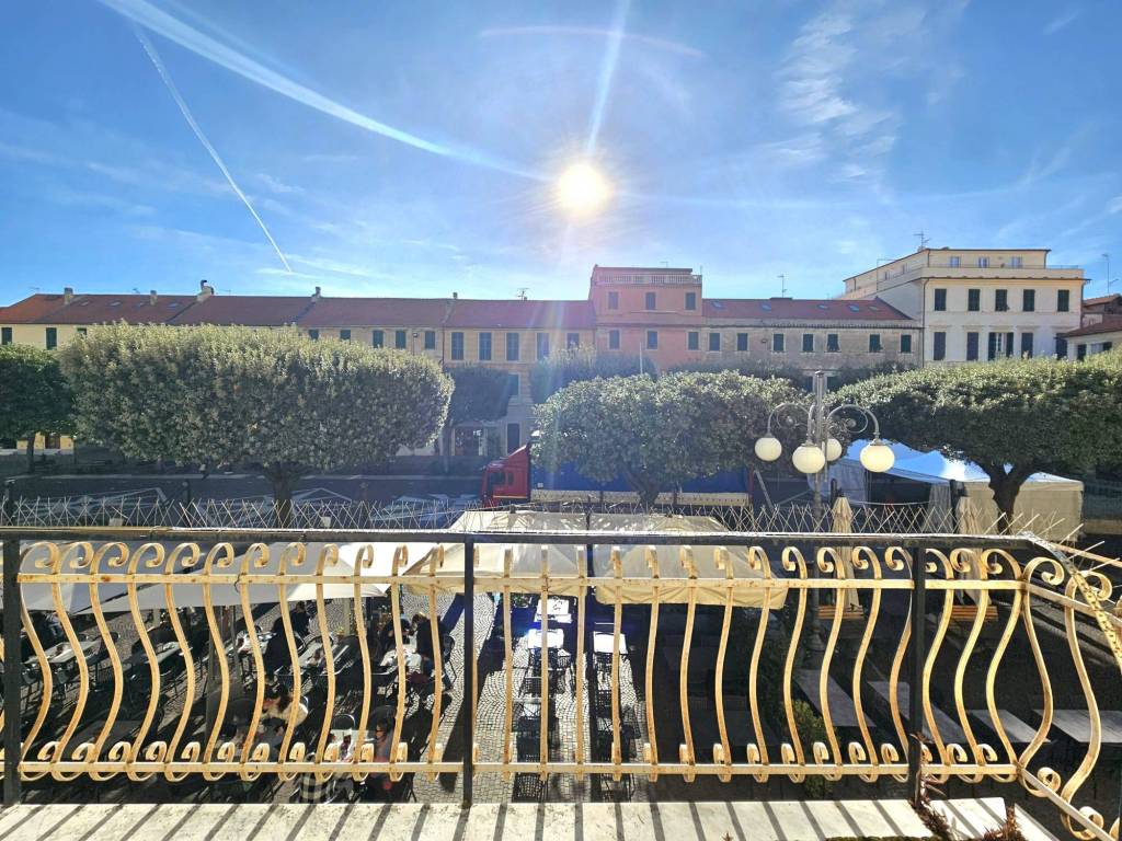 Appartamento a Pietra ligure in Piazza San Nicolò - Foto 2
