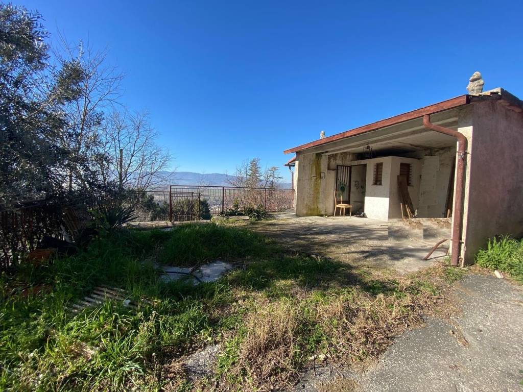 Casa indipendente a Trevi in Località La Valle - Foto 3