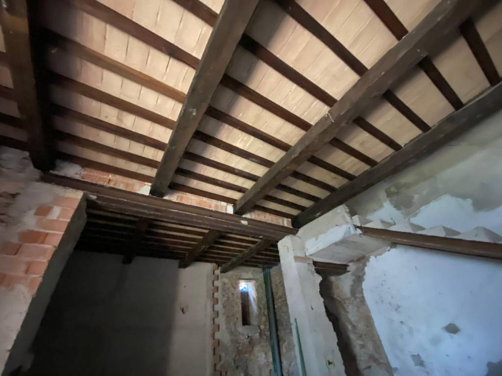 Casa indipendente a Trevi in Località La Valle - Foto 4