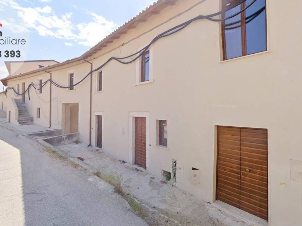 Casa indipendente a Scoppito in Via Cavalieri di Vittorio Veneto - Foto 2