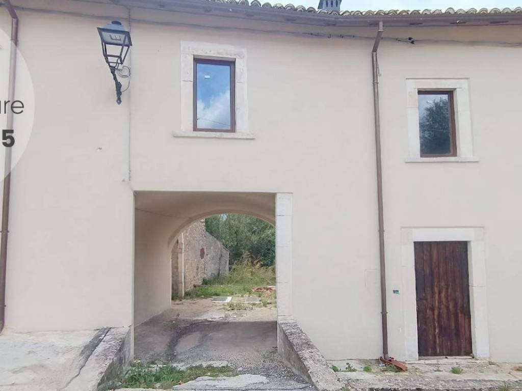 Casa indipendente a Scoppito in Via Cavalieri di Vittorio Veneto - Foto 2
