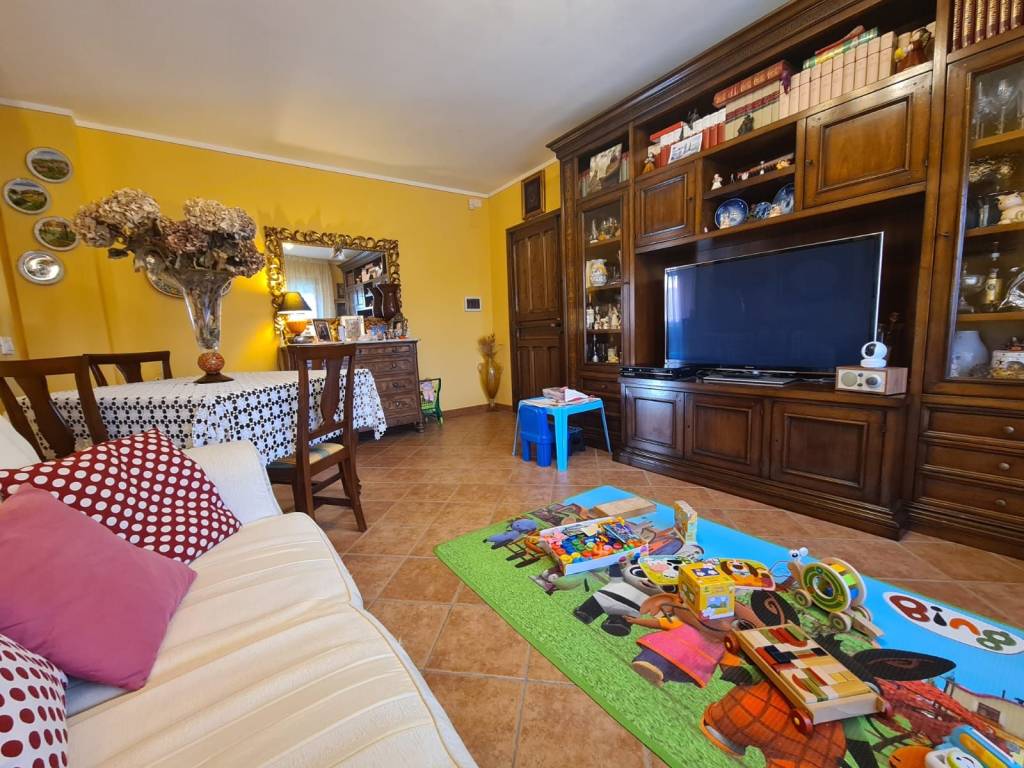 Appartamento a Porcari in Via Alfredo Catalani - Foto 3
