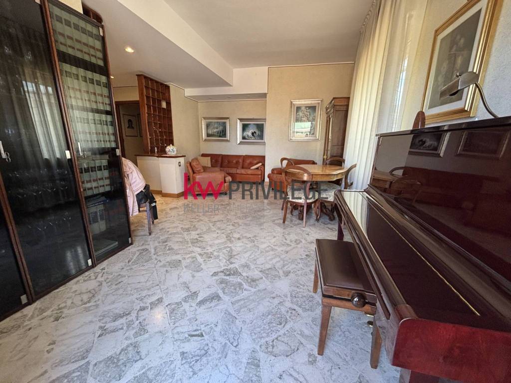 Appartamento a Brindisi in Via Fratelli Cervi, 27 - Foto 5
