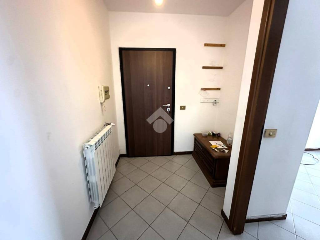 Appartamento a Aprilia in Via bruxelles, 15 - Foto 2