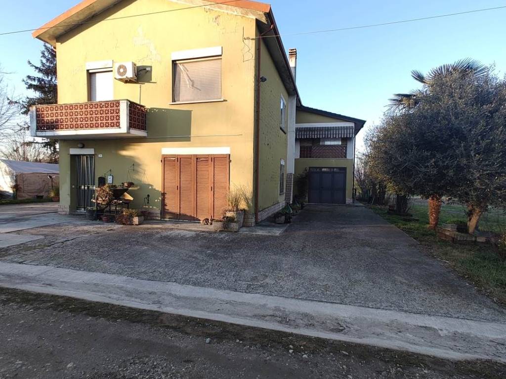 Rustico / casale a Pegognaga in STRADA BUGNI , 21 - Foto 2