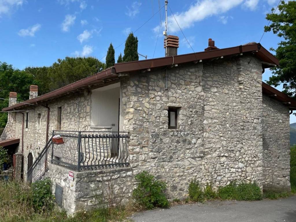 Appartamento a Labro in Strada Comunale del Cancello - Foto 5