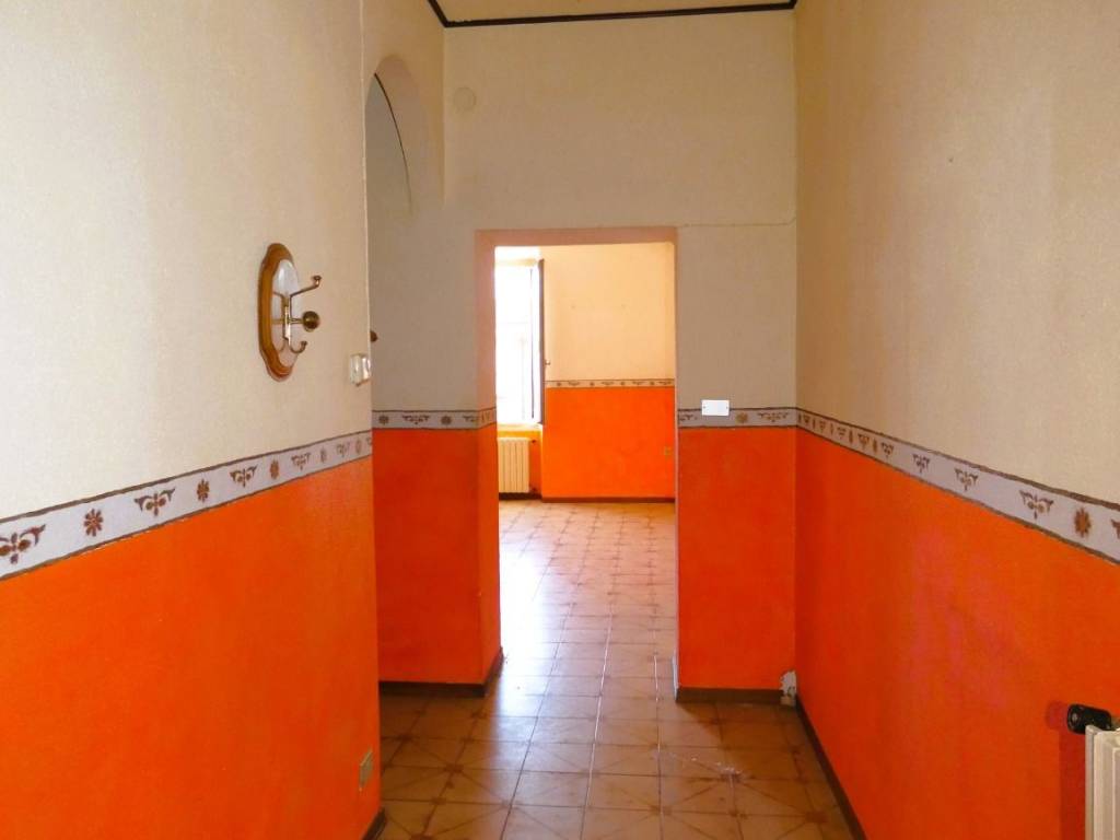 Appartamento a Luino in Via Creva, 79 - Foto 3