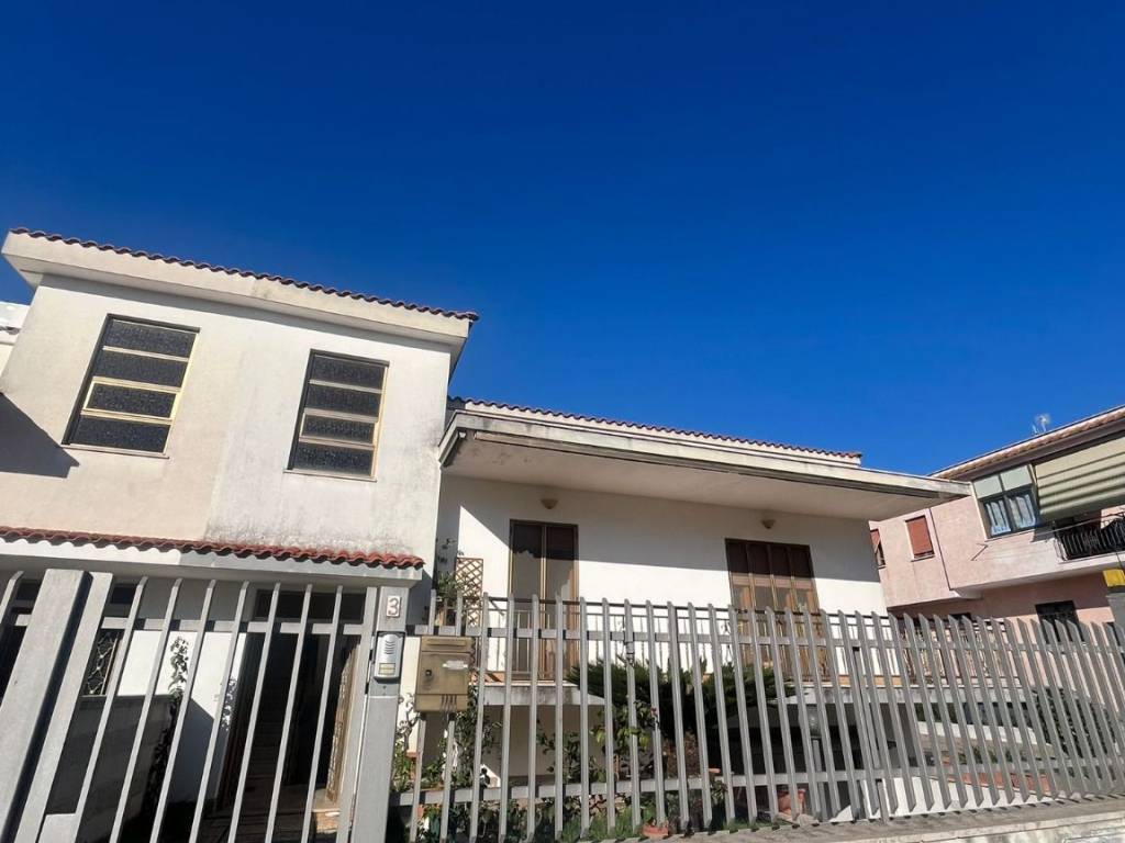 Villa a Aprilia in Via Caltanissetta, 3 - Foto 3
