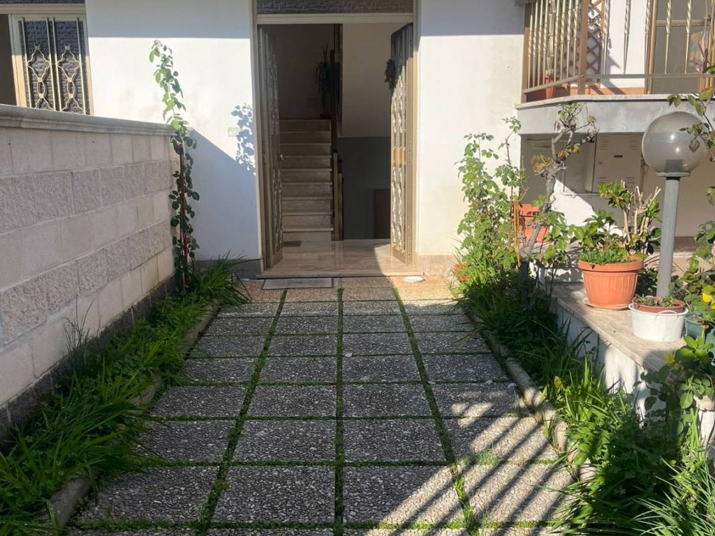 Villa a Aprilia in Via Caltanissetta, 3 - Foto 4