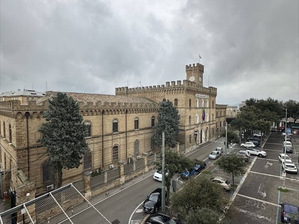 Appartamento a Chieti in Piazza Giuseppe Garibaldi, 14 - Foto 3