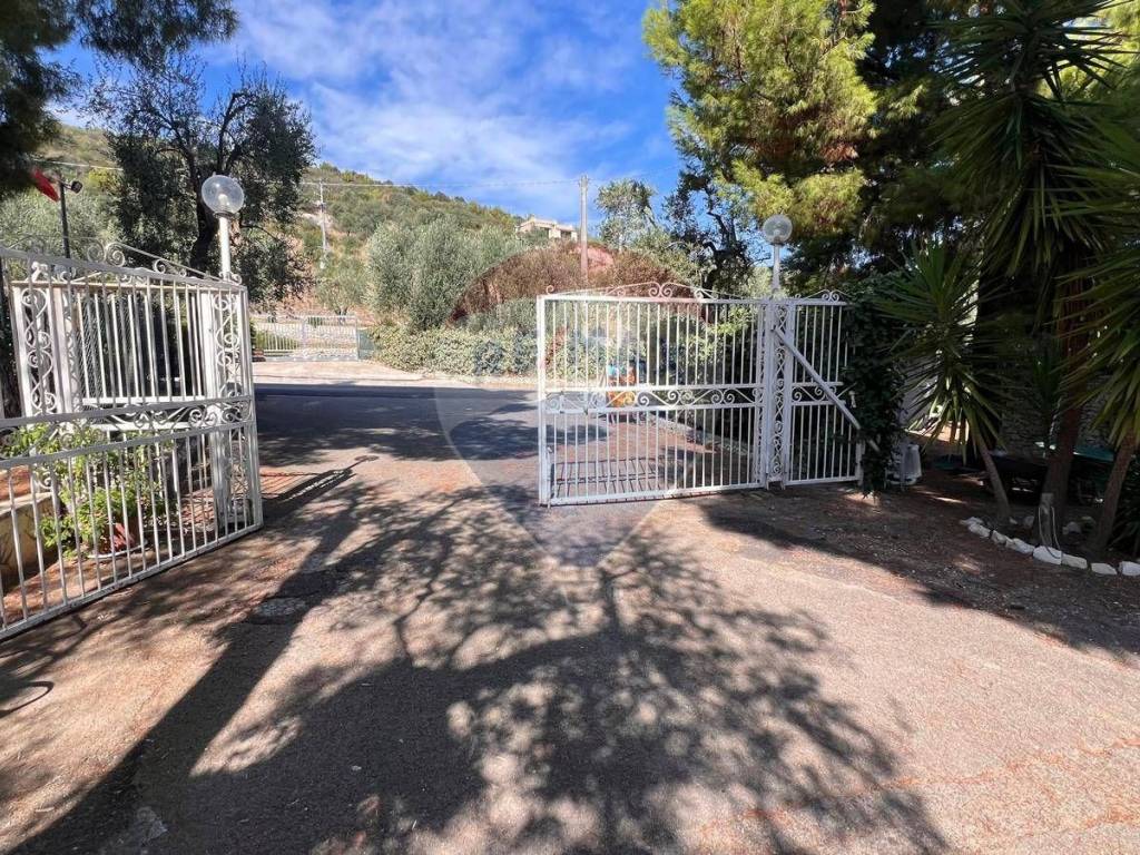 Palazzo / stabile a Vieste in Località Lama le Canne - Foto 3