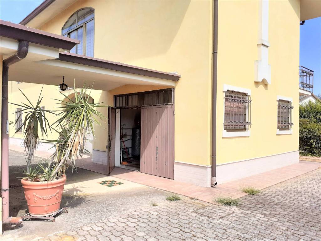 Villa a Mantova in via Magri, 18 - Foto 4