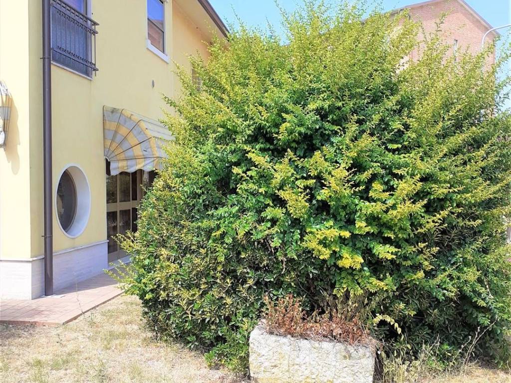 Villa a Mantova in via Magri, 18 - Foto 5