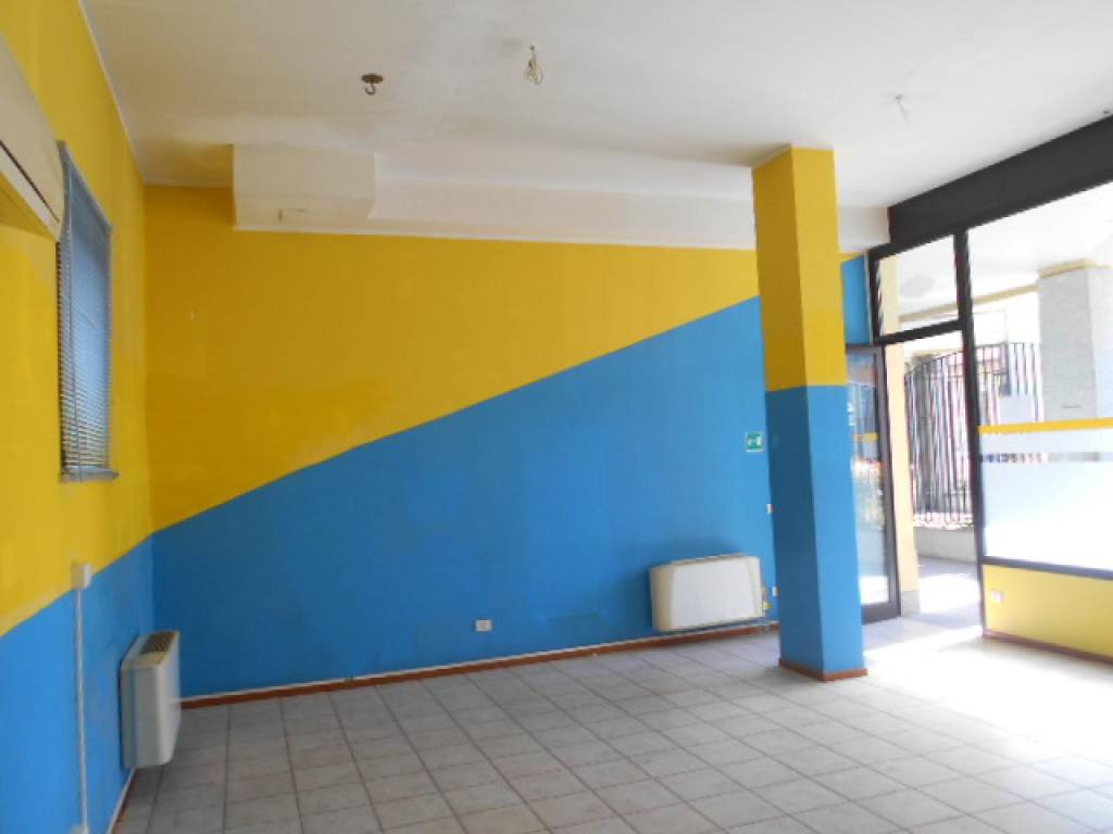 Immobile a Gallarate in VIA FERNI, 1 - Foto 2