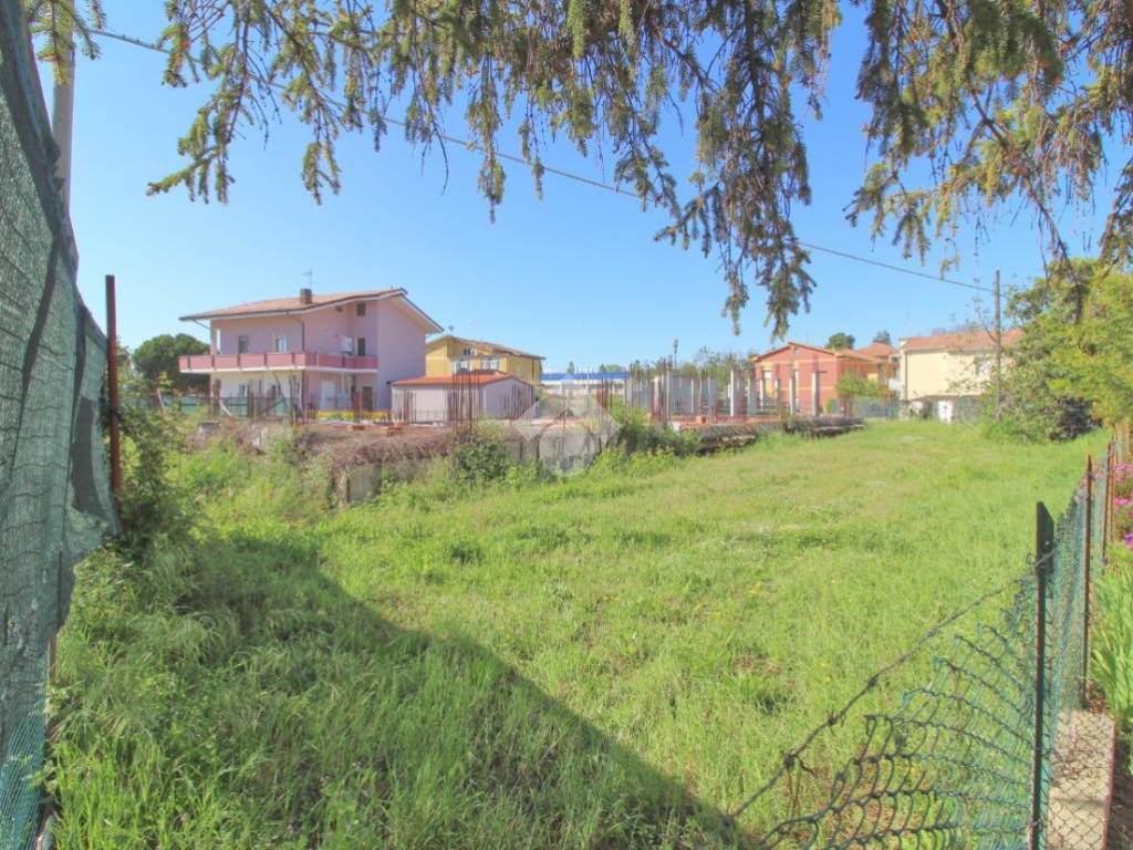 Terreno a Giulianova in Via Tordino, 13 - Foto 4