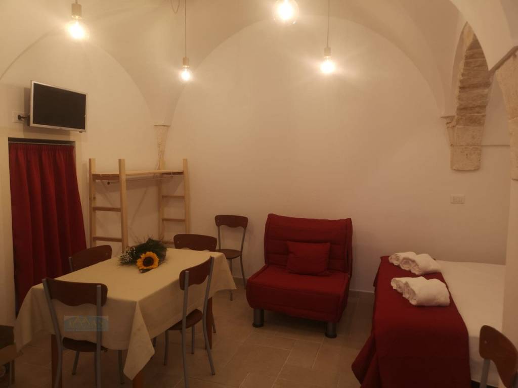 Casa indipendente a Ceglie messapica in Via Pietro Colucci - Foto 4