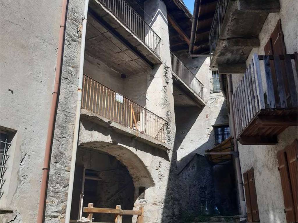 Casa indipendente a Vogogna in Via Al Castello, 1 - Foto 3