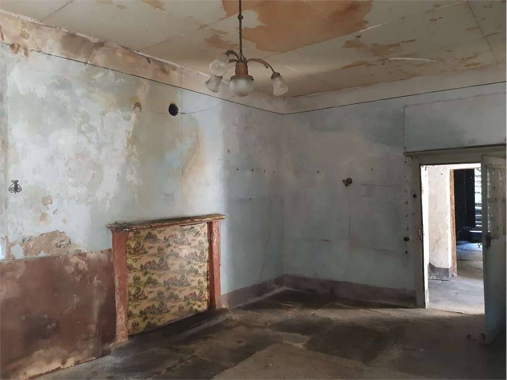 Casa indipendente a Vogogna in Via Al Castello, 1 - Foto 5