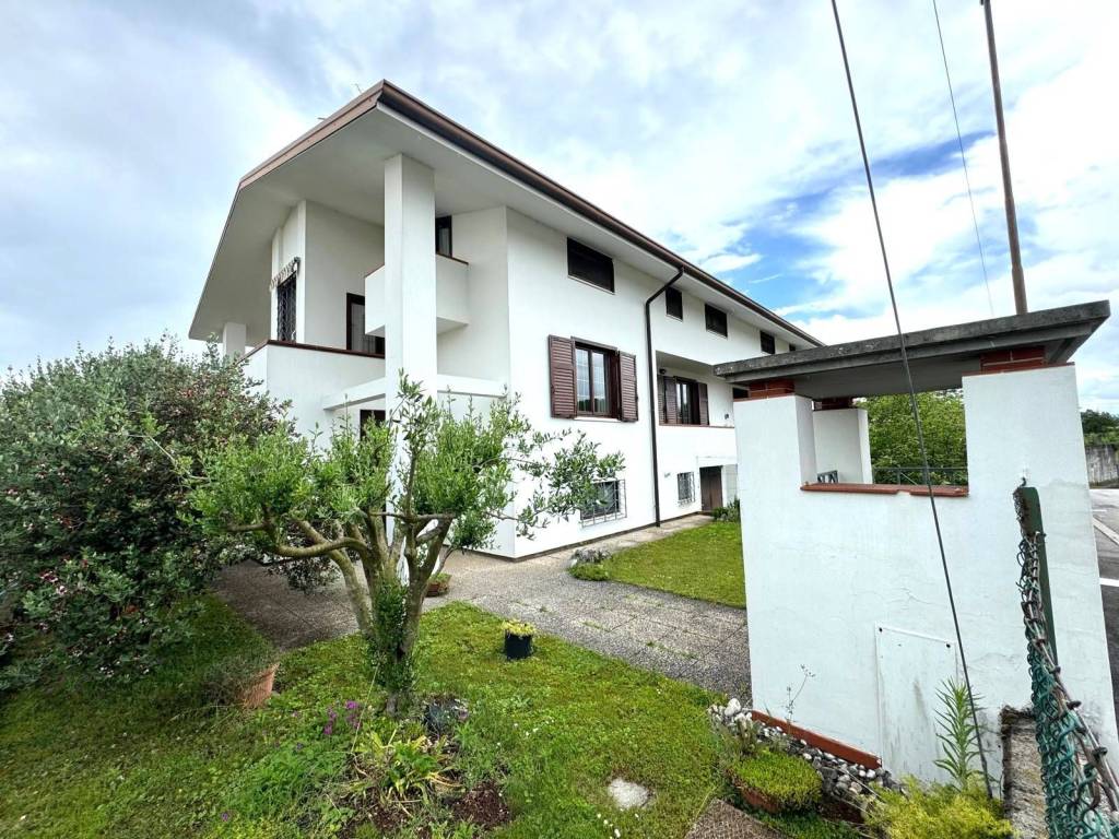 Villetta a schiera a Gorizia in VIA COLLODI - Foto 2