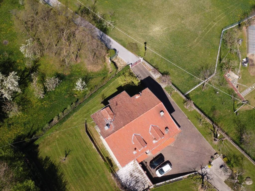 Casa indipendente a Mondovì in VIA ROBE' GIUSTA, 7 - Foto 3