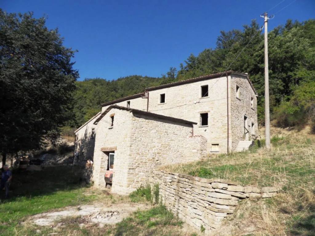 Rustico / casale a Mercatello sul metauro in Via Nazionale Snc S.N.C. - Foto 5