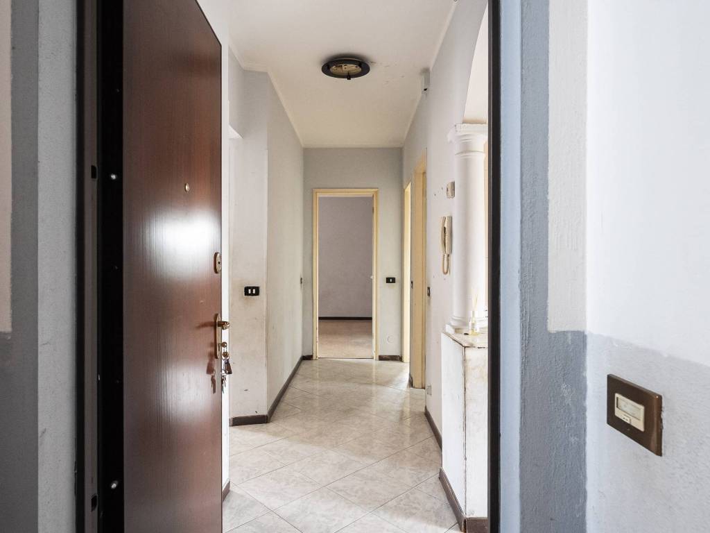 Appartamento a Carugo in Via Luigi Cadorna - Foto 2