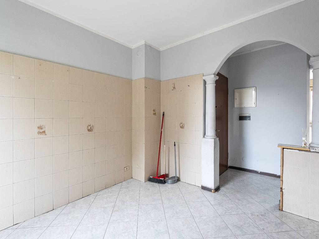 Appartamento a Carugo in Via Luigi Cadorna - Foto 4