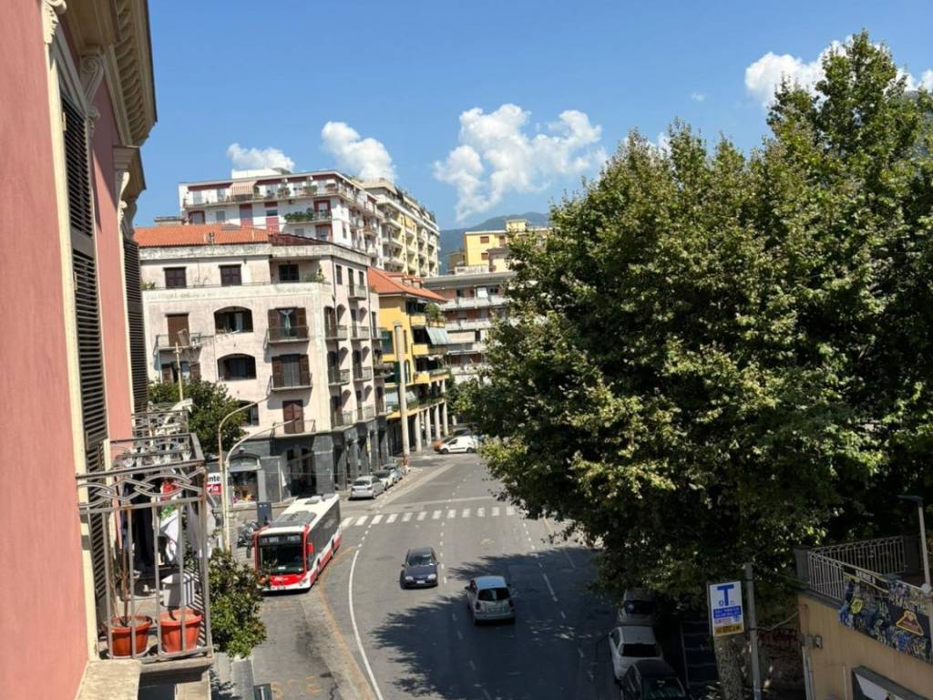 Appartamento a Castellammare di stabia in Piazza Giacomo Matteotti - Foto 4