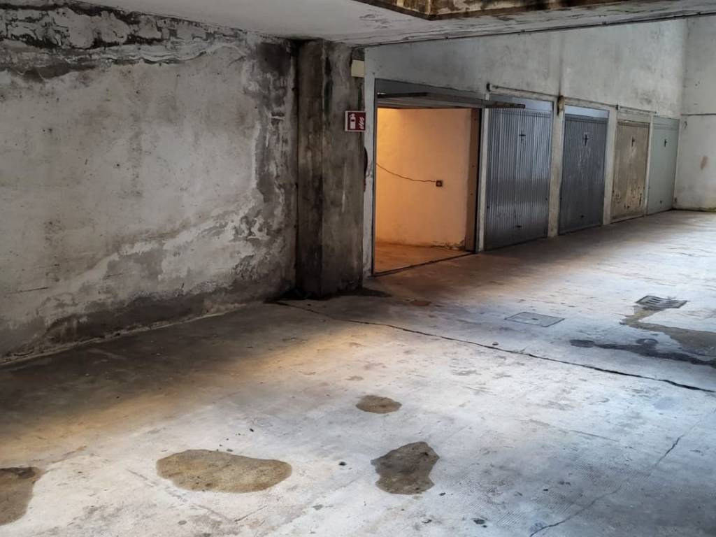 Box / garage a Gallarate in Via Renato Piceni - Foto 2