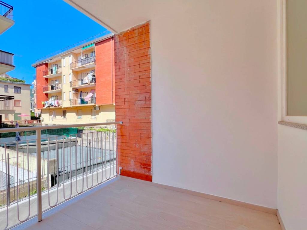 Appartamento a Spotorno in Viale Europa - Foto 4