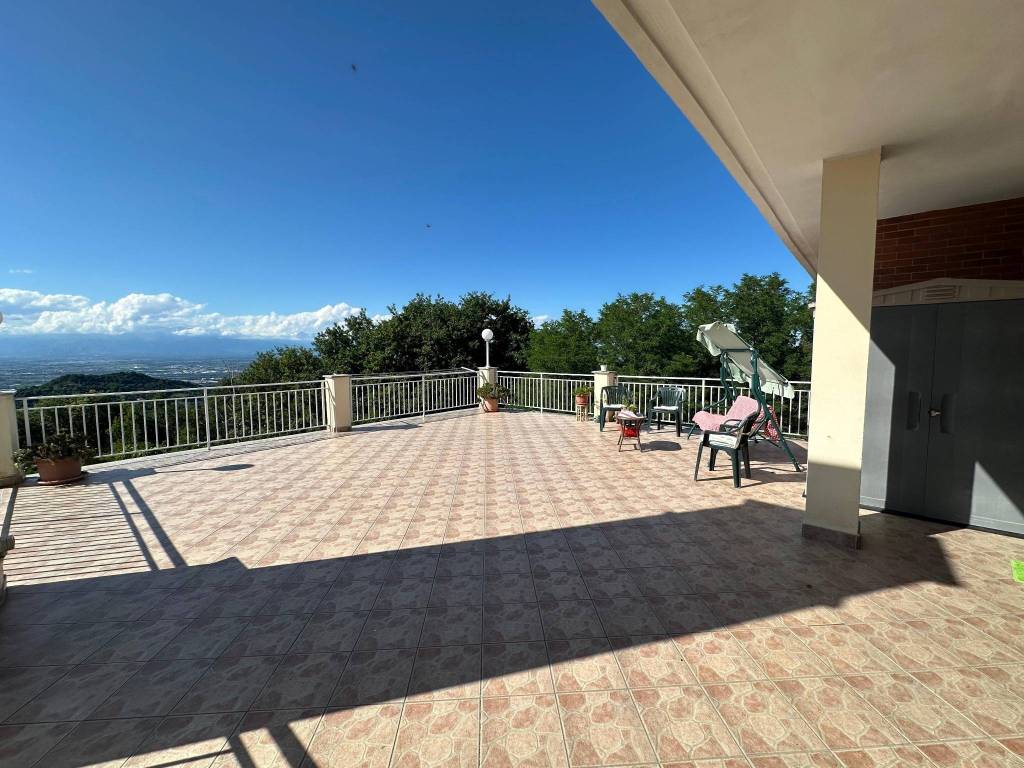 Villa a Baldissero torinese in Strada Bellavista, 5 - Foto 2
