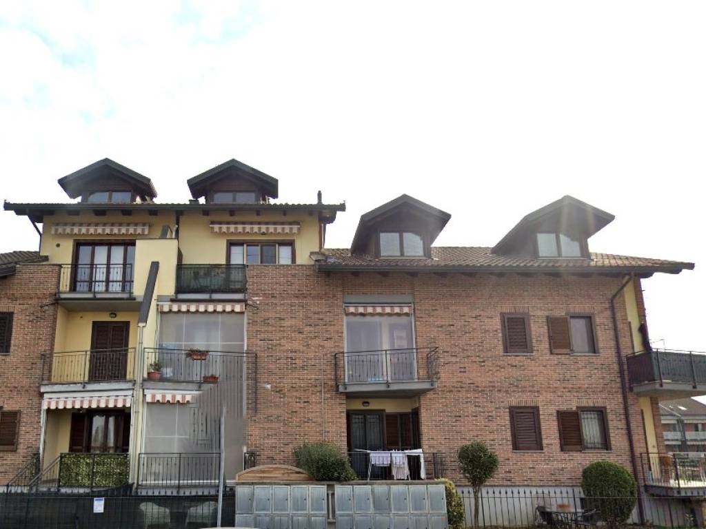 Appartamento a Volpiano in Viale Partigiani, 5 - Foto 2
