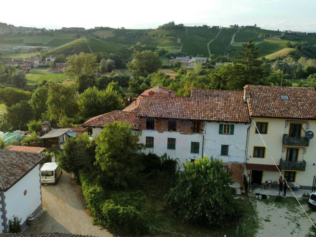 Rustico / casale a Castagnole delle lanze in Via Rivella - Foto 2