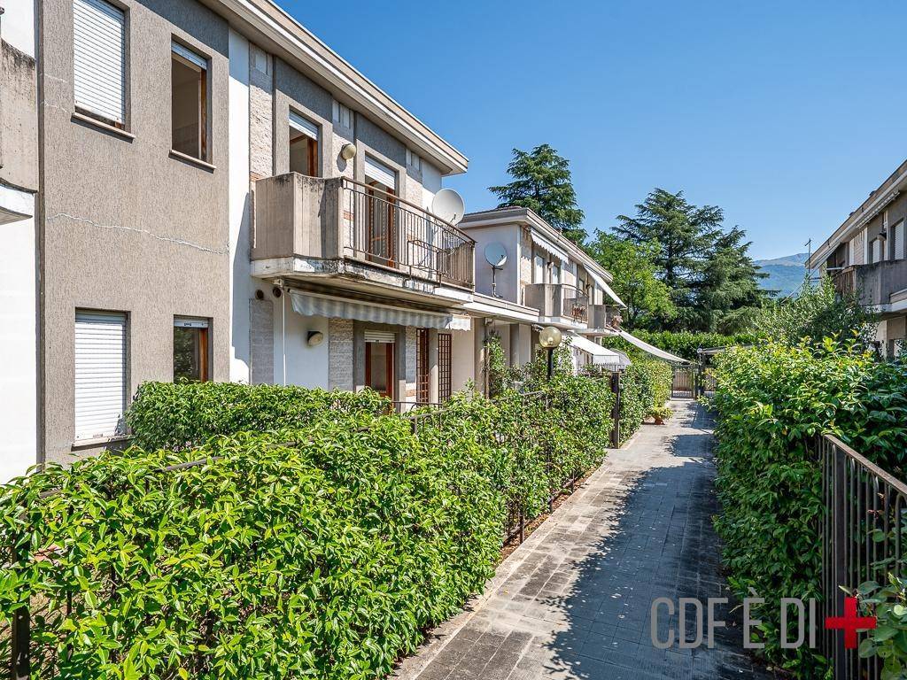 Villa a Rieti in Via Renzo De Felice - Foto 2