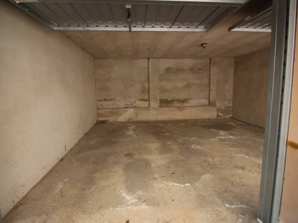 Box / garage a Vercelli in Via Carlo Filippa di Martiniana, 22 - Foto 3