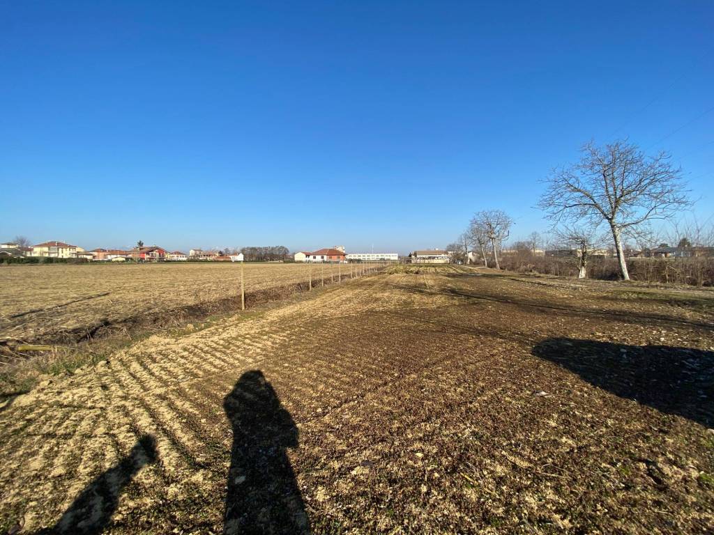 Terreno a Carmagnola in Via della Piramide - Foto 2