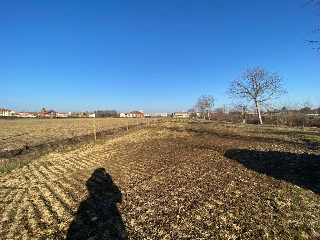 Terreno a Carmagnola in Via della Piramide - Foto 3