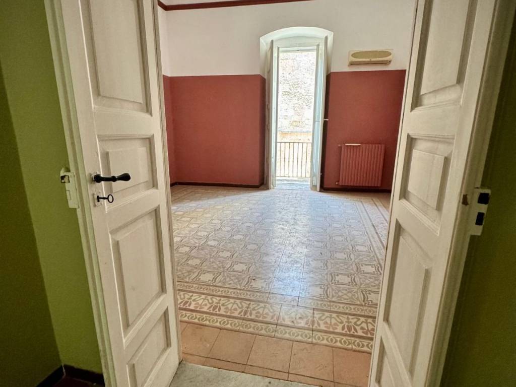 Appartamento a Barletta in Piazza Federico di Svevia - Foto 4