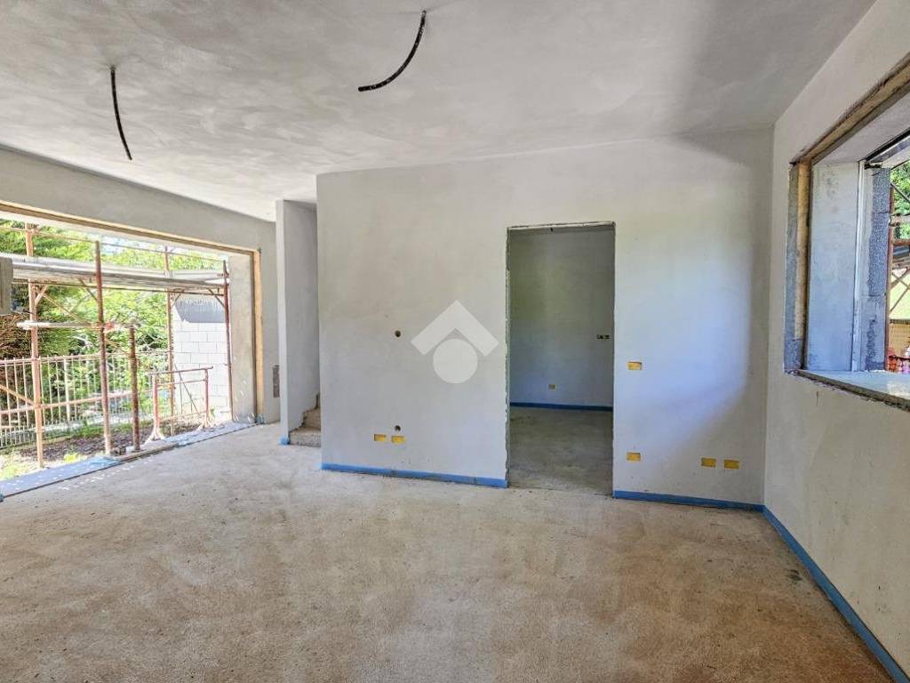 Villa a Induno olona in Via Olona, 49 - Foto 4