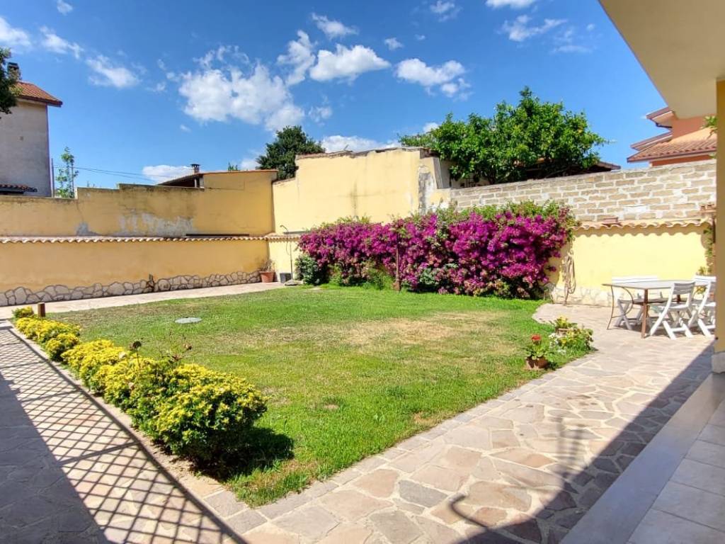 Villa a Aprilia in Via Torbido - Foto 4
