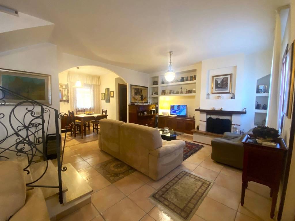 Villetta a schiera a Vibo valentia in Viale Sandro Pertini - Foto 3