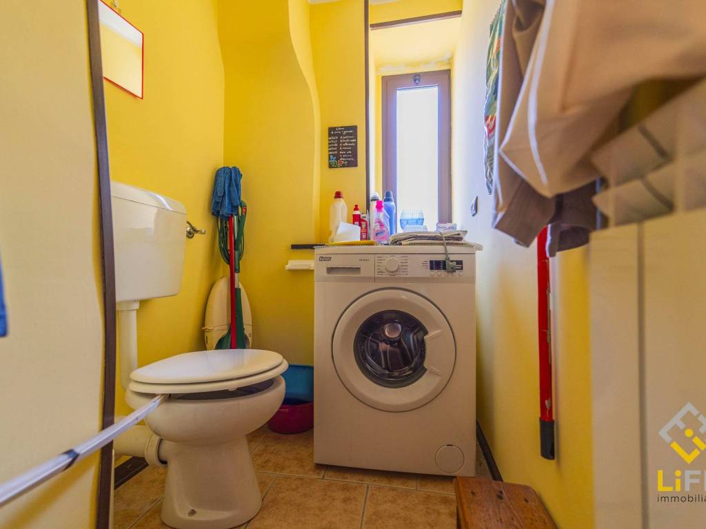 Casa indipendente a Borgosesia in Via Maggiore, 21 - Foto 3