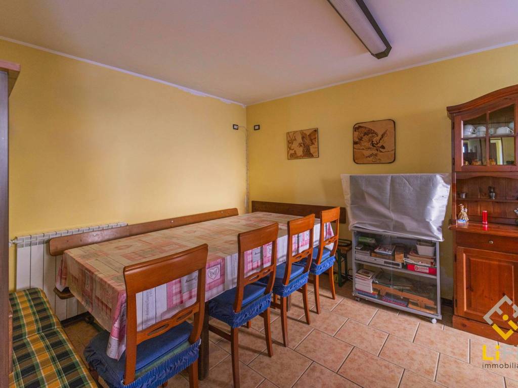 Casa indipendente a Borgosesia in Via Maggiore, 21 - Foto 5