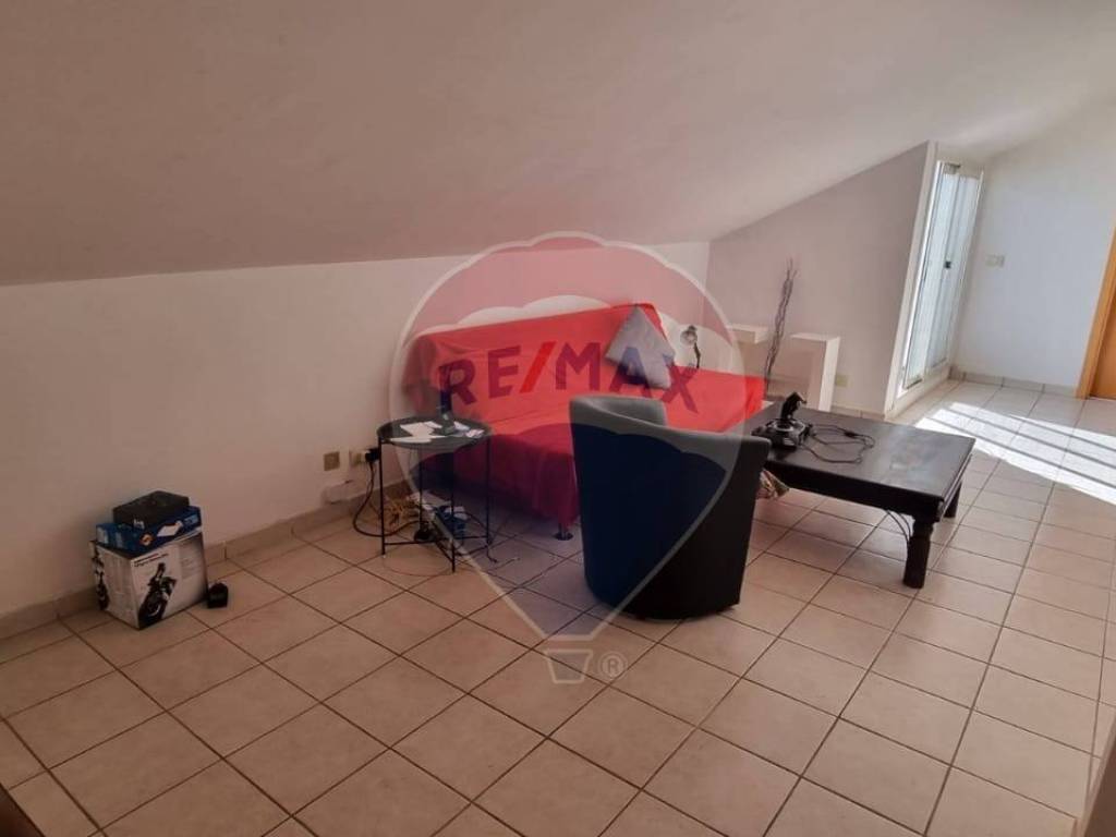 Attico / mansarda a Caltanissetta in VIA GIUSEPPE CINNIRELLA, 37 - Foto 2