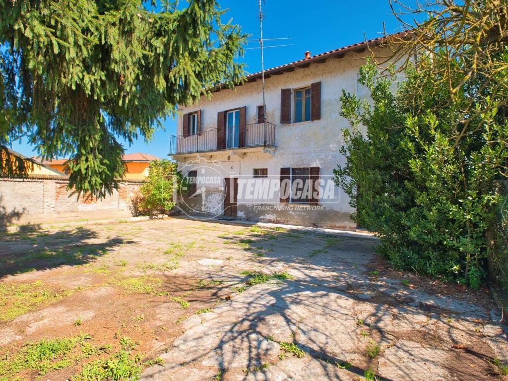 Casa indipendente a Borgolavezzaro in Via Tornaco - Foto 2