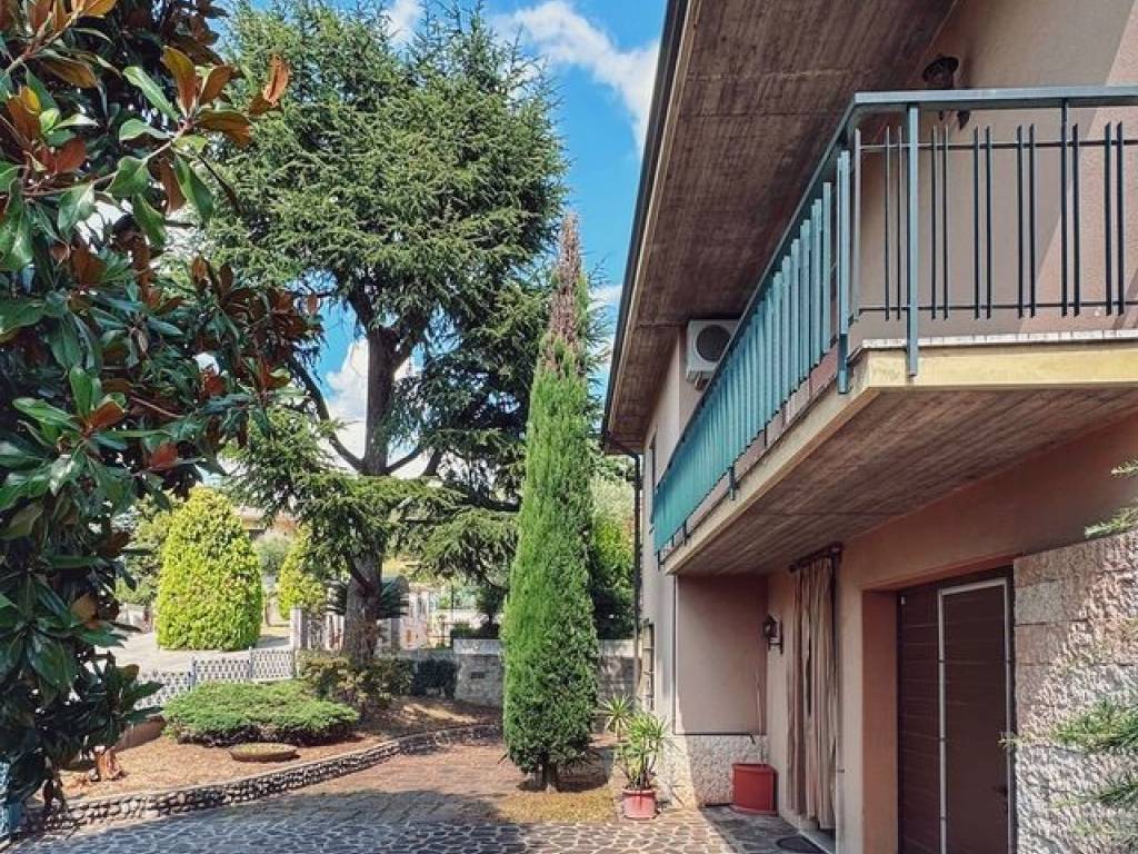 Villa a Castiglione delle stiviere in Via Bernardo Ordanino, 46 - Foto 4