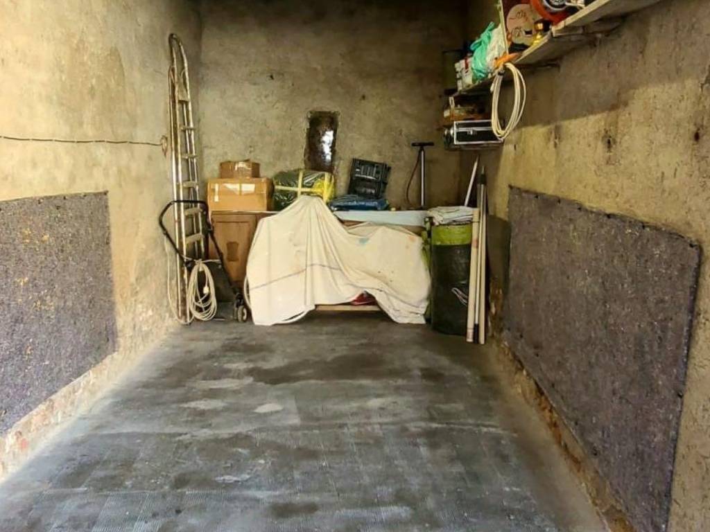 Box / garage a Uboldo in Vicolo Zara, 6 - Foto 2