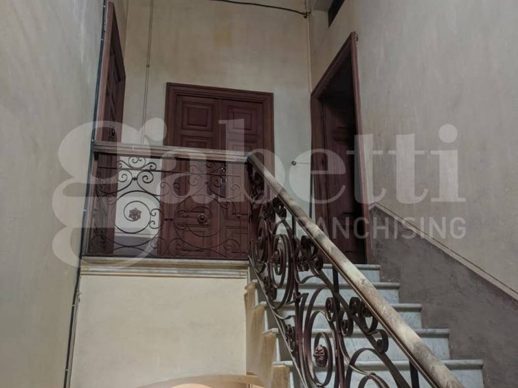 Palazzo / stabile a Oristano in VIA PARPAGLIA , 16 - Foto 3