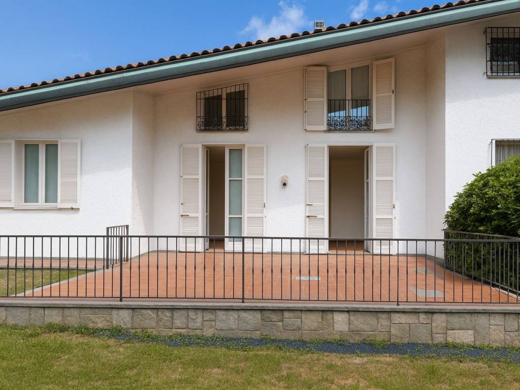 Villa a Gozzano in Via Santa Rita, 1 - Foto 2